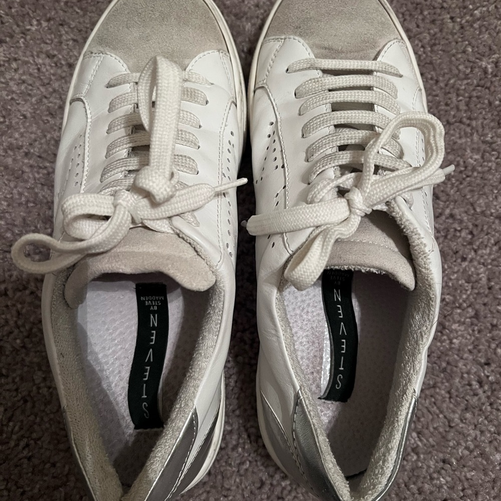 Steven by Steve Madden sneakers
